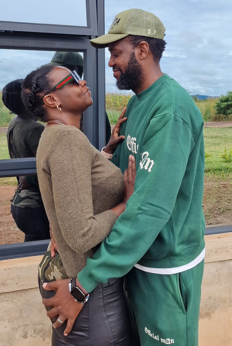 👑SELMOR tweet media