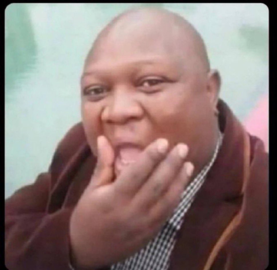 Mona Lisa 🖤✨ tweet media