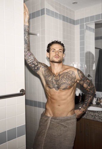 gio model tweet media