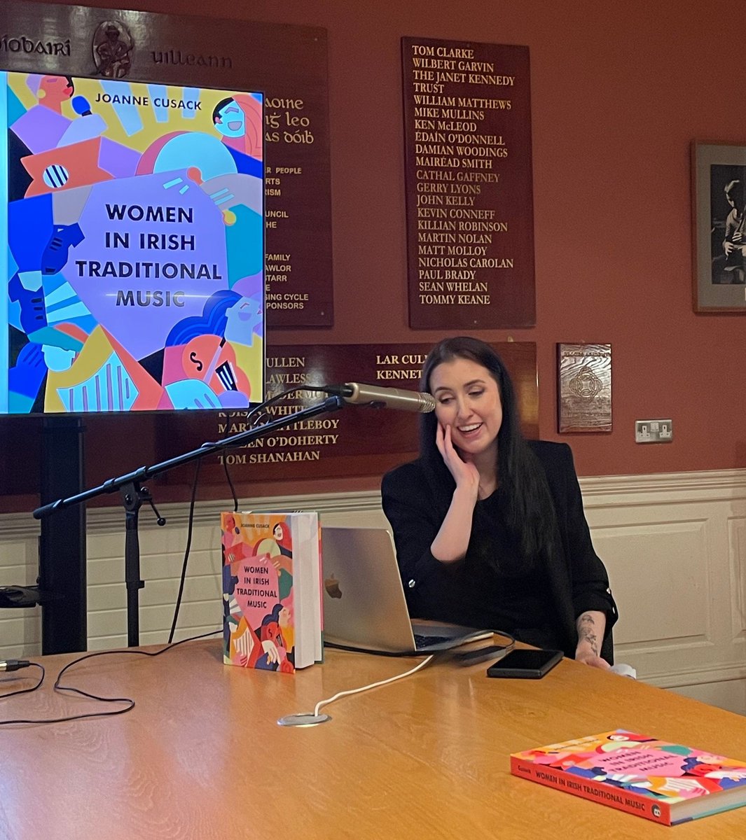 Na Píobairí Uilleann tweet media