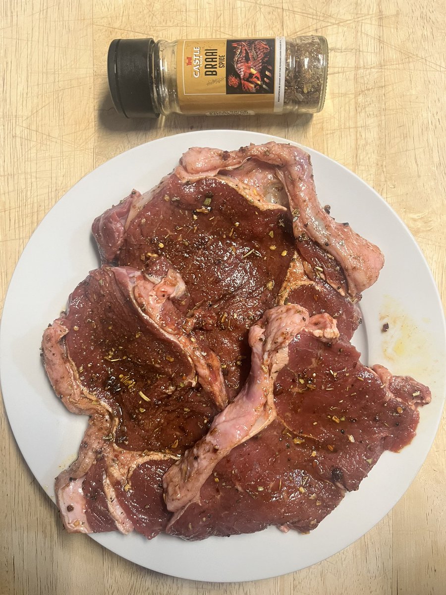 FAZEELAH tweet media