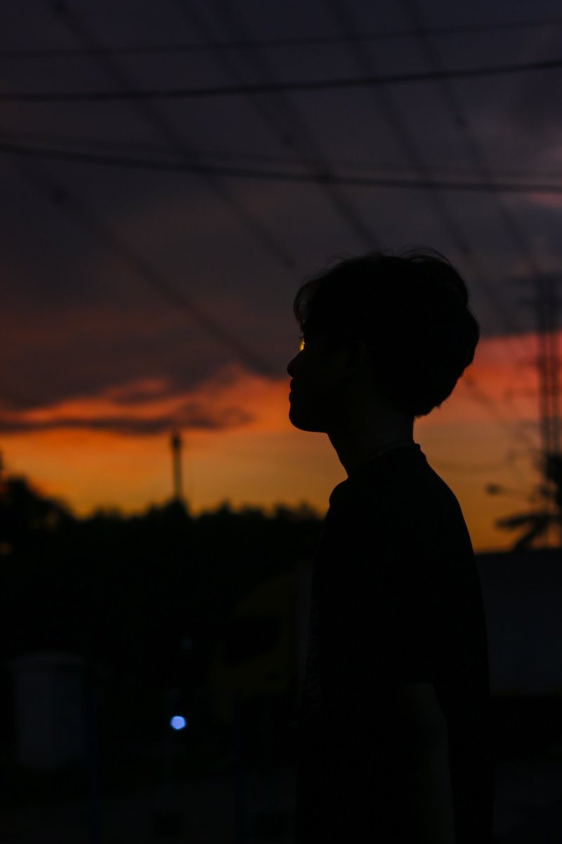 helly (҂'̀ ⌣'́)9 tweet media