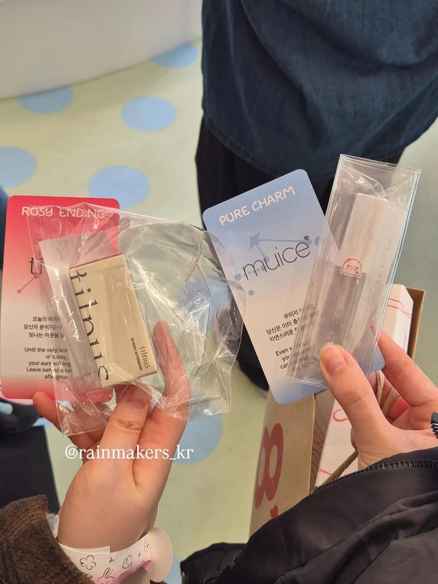 아카네🌛 tweet media