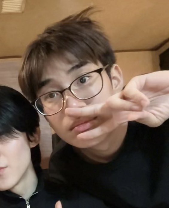 ILYSB #ลัทธิพี่วรรณ tweet media