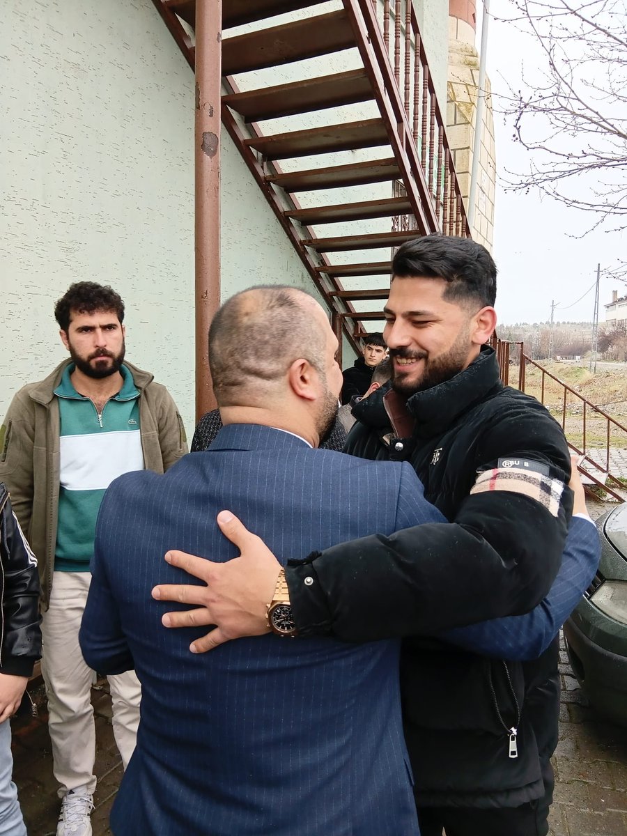 ridvankoc23's tweet photo. 📍Kovancılar 

Cuma Namazını Eda Ettikten Sonra, Vatandaşlarımız İle Bayramlaşıp Hasbihallerde Bulunduk...

@CengizDMRKY47 
@isselmanoglu23 https://t.co/780iOv1WyK