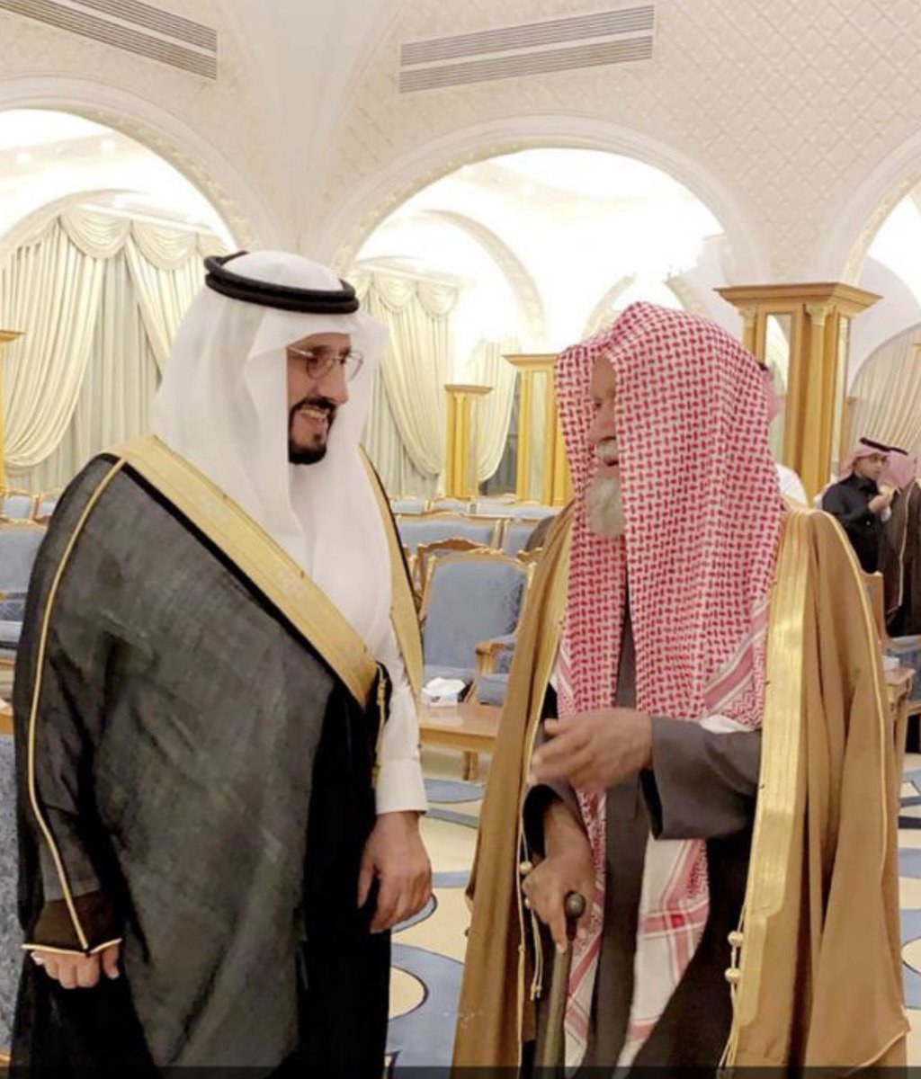 اللهم لا تحرمهم أجر هذا اليوم، كانوا يصلون الرحم، ويقرون الضيف، ويعينون على نوائب الدهر .

والدي ..و خالي مهنا ..والوجيه محمد بن زيد القصير الخالدي .

#عيد_الفطر_١٤٤٧ه