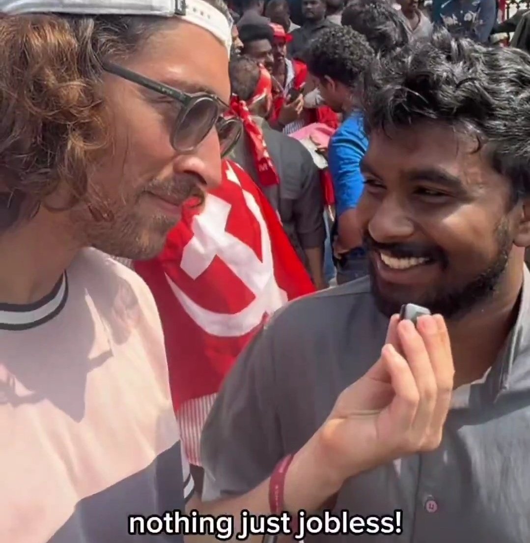 Aaraadhya Saxena 🇮🇳 tweet media