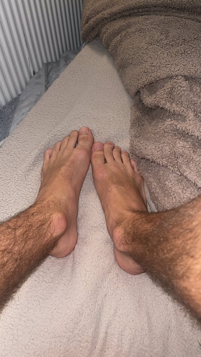 DingFootSub tweet media