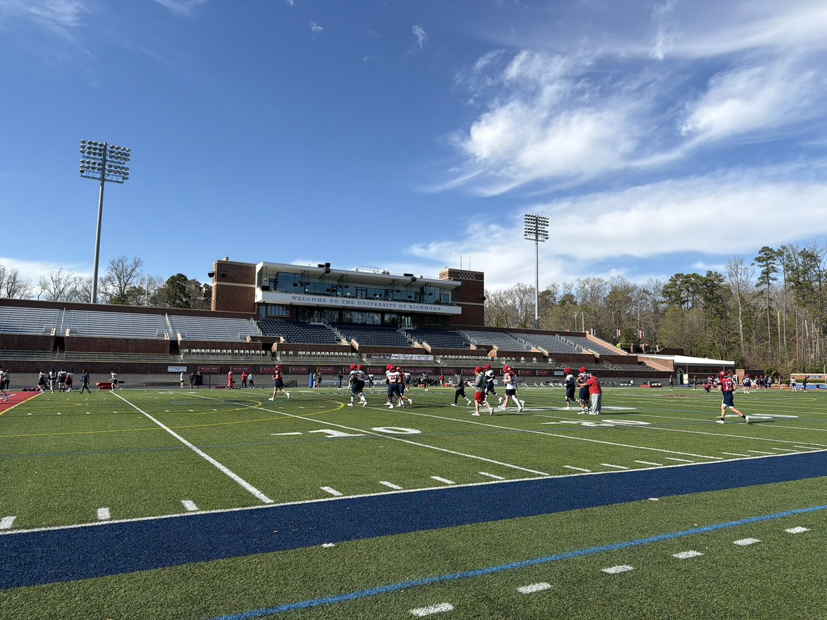 Zack Helmreich 6’4" 285# OL 2027 @LandonVFootball tweet media