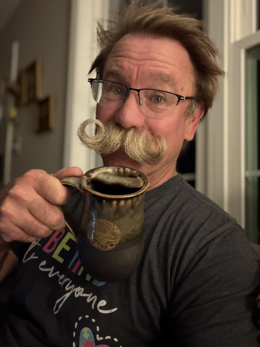 Bobandelliothismustache tweet media