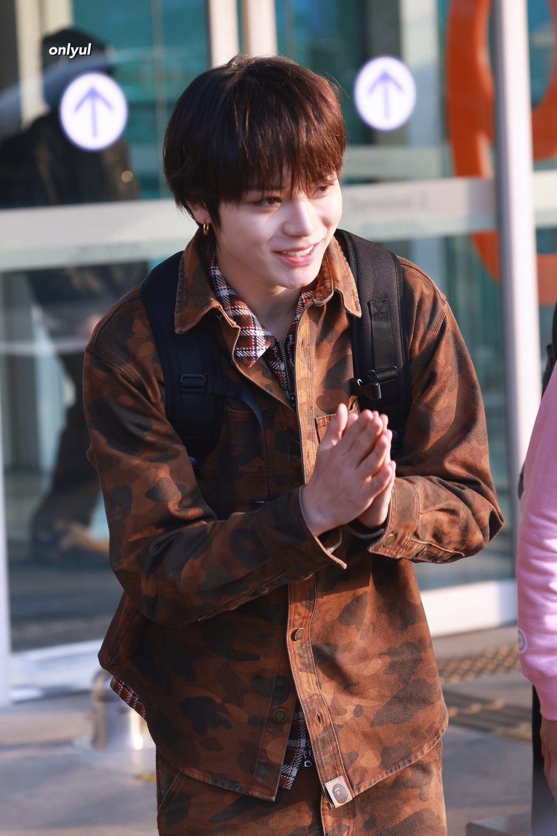 udah lebaran dulu dia, esok gw nyusul ya yul.