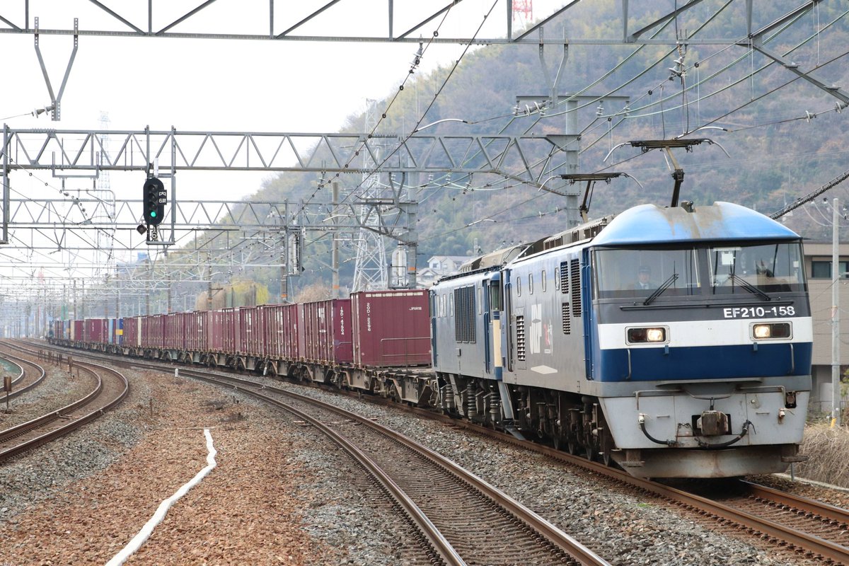 むぎ 2026年3月20日 1072レ EF210-158+EF64 1042+コキ車 愛知機関区に戻る