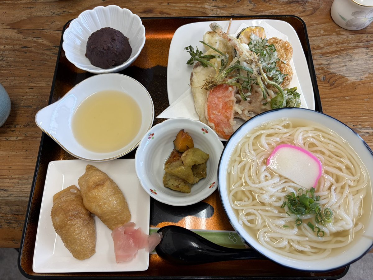 今日は月一デート❤️
随分久々のどんぐり村
年取るとこういうトコのがいいね👍