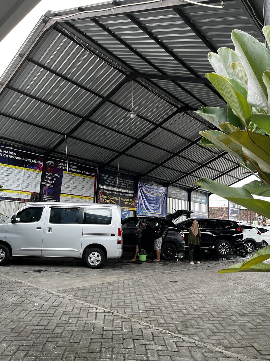 Nek nyucike pas bakdo ngene iki dadi kelingan jaman buka cuci motor,lagi bukak tekan sore ora leren.