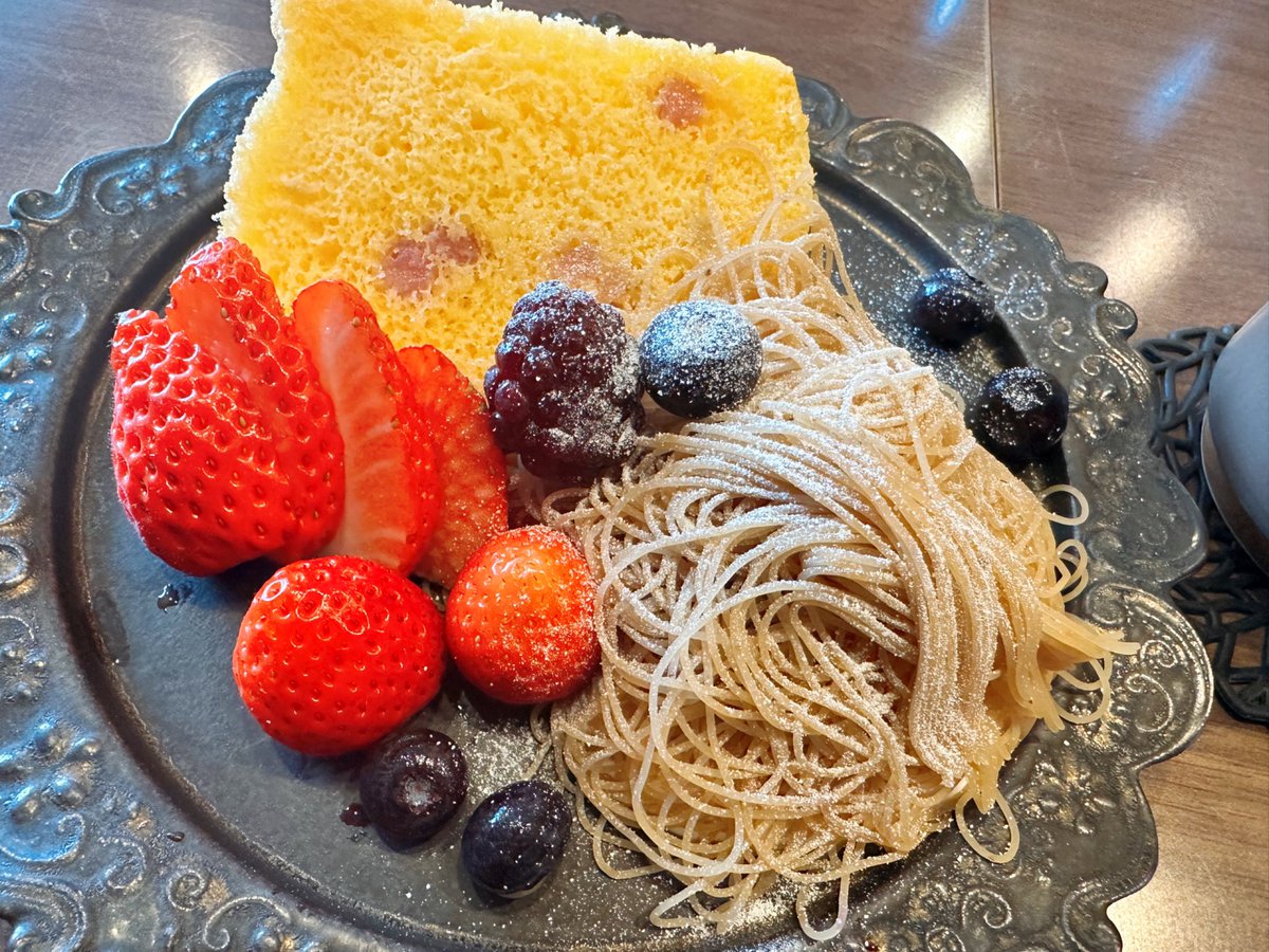 ペペ口͚ tweet media