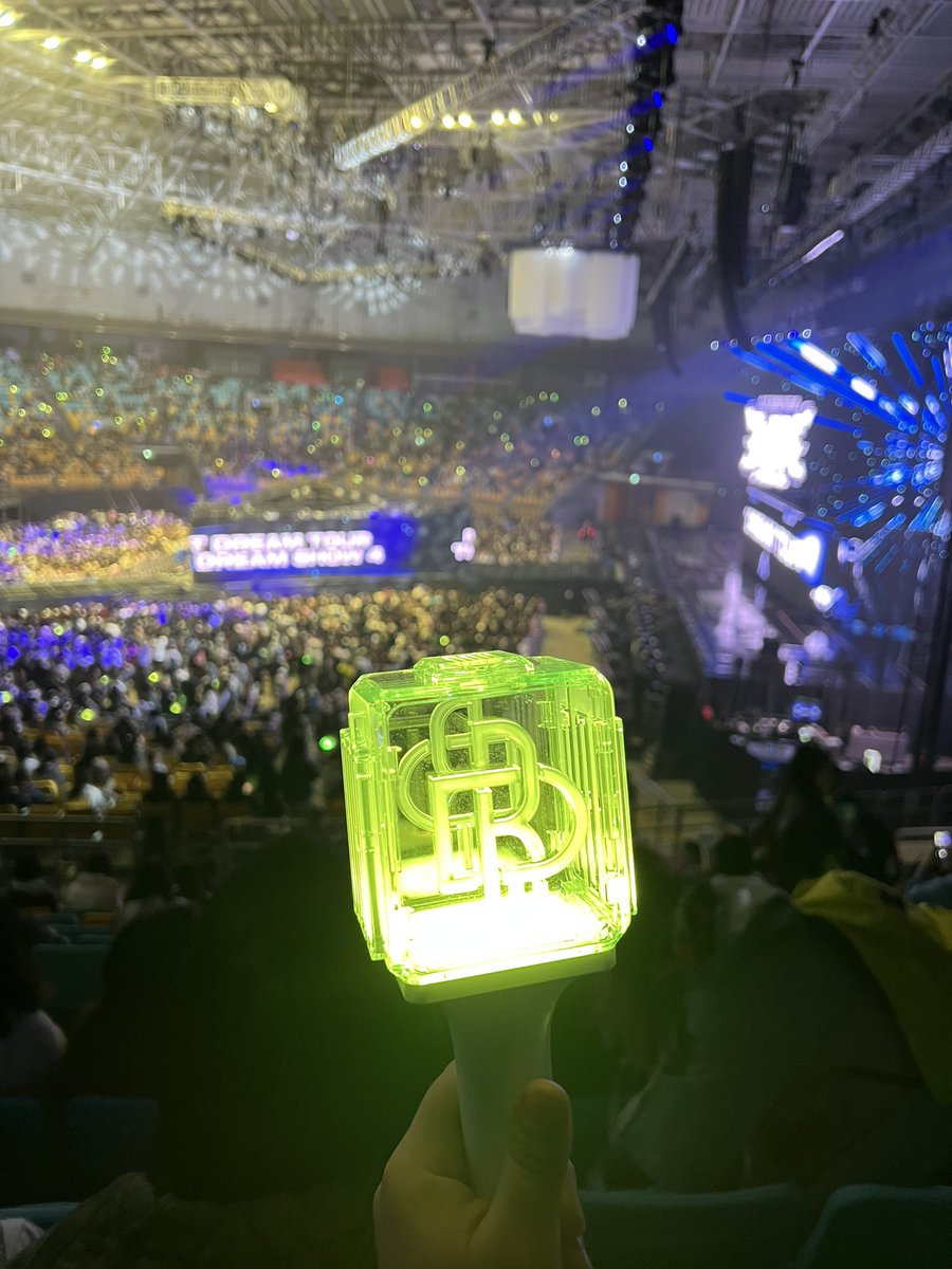 애니 🥀 tweet media