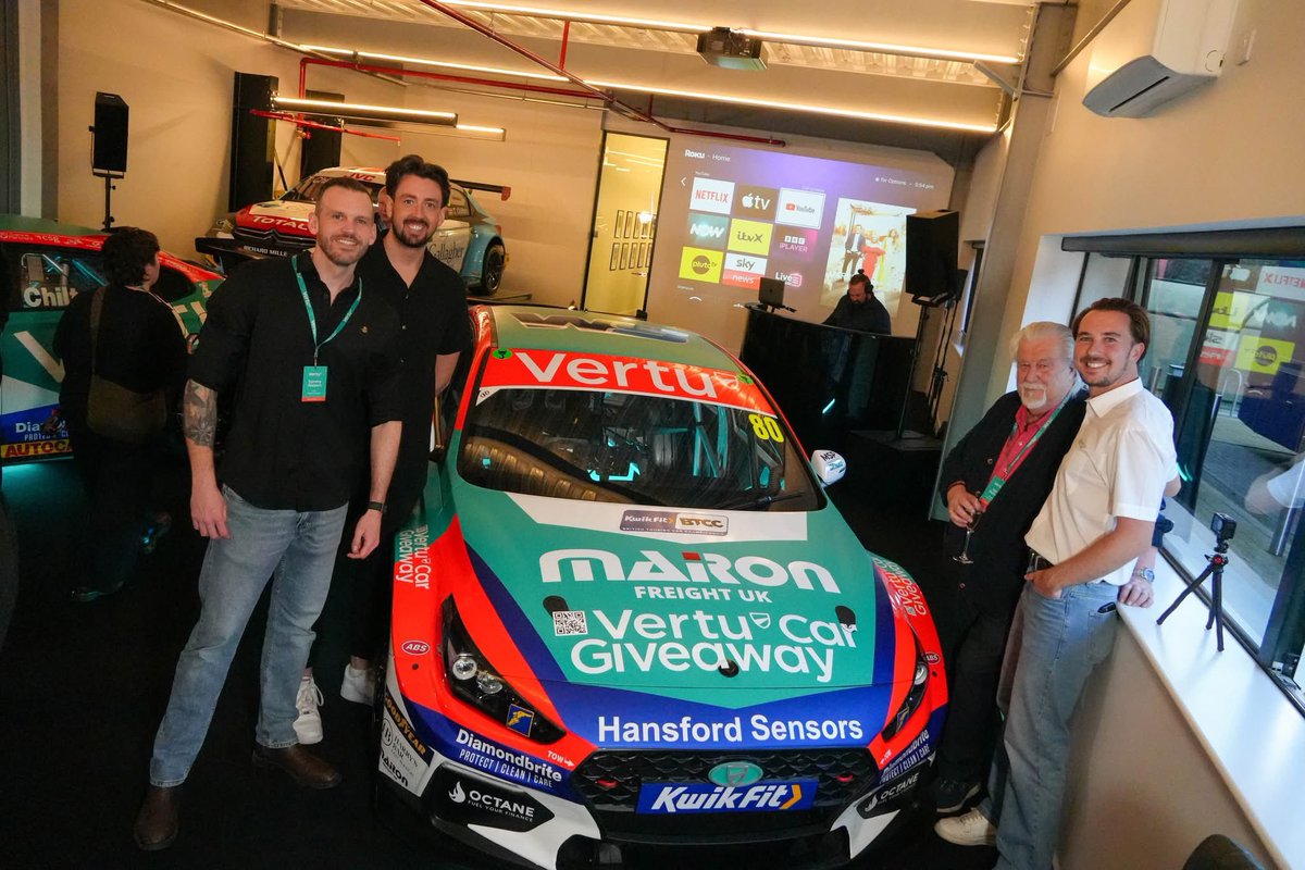 MaironFreightUK's tweet photo. Brilliant day yesterday at the Team VERTU livery launch with @Tomingram80 

The countdown is on — less than a month until the 2026 season kicks off.

#MaironFreightUK #Tingram #BTCC #Motorsport #Partnership https://t.co/j27i48Xvzz