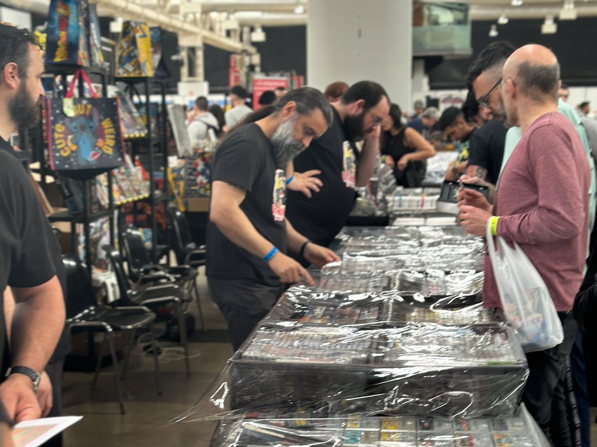 RetroBarcelona tweet media