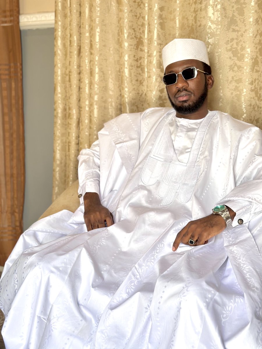 𝑴𝑵🪜 tweet media