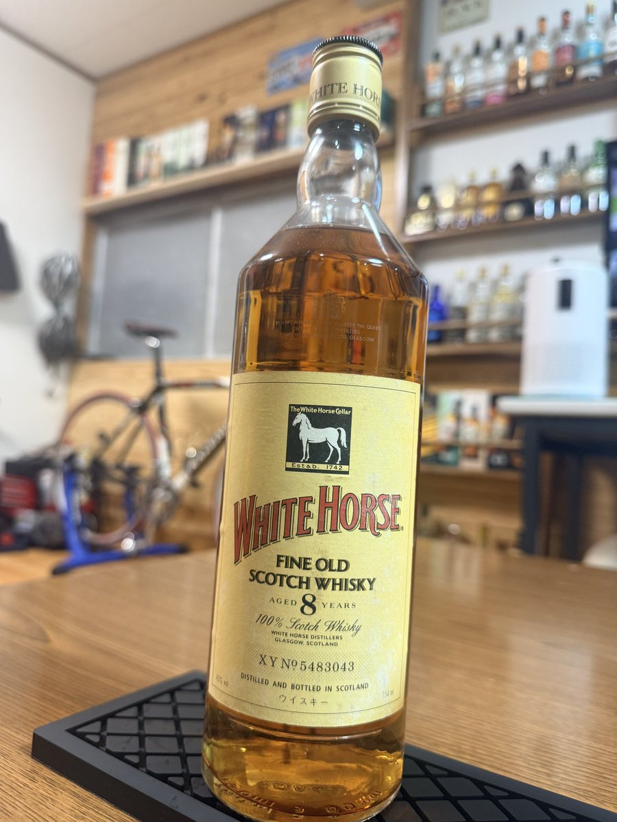 MeetsSakaba's tweet photo. 今日はオールドボトル開栓
おっと、これはうまい
#whitehorse https://t.co/wIWgDZGuMq