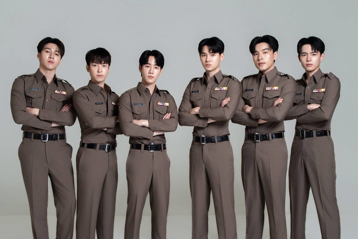 ต้องยอมรับว่าในตลาดซีรีส์วายการแข่งขันสูงมาก ๆ ทั้งค่ายใหญ่ค่ายเล็ก แต่ละปีผลิตออกมาหลายร้อยเรื่อง สำหรับหยิ่นวอร์นักแสดงอิสระที่ไม่มีค่ายลงทุนกันเอง อะไรที่พอจะช่วยให้ซีรีส์มีแสงมีกระแสก็ยินดีช่วยมาก ๆ ในมุม ฟค คนนึงที่อยากเห็นหยิ่นวอร์โลดแล่นอยู่ในวงการนี้ไปอีกนาน ๆ ลุยสิครับ!