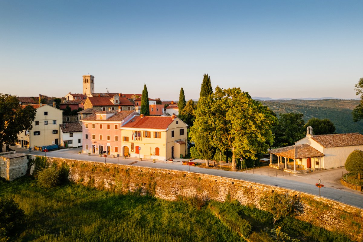 Colours of Istria tweet media