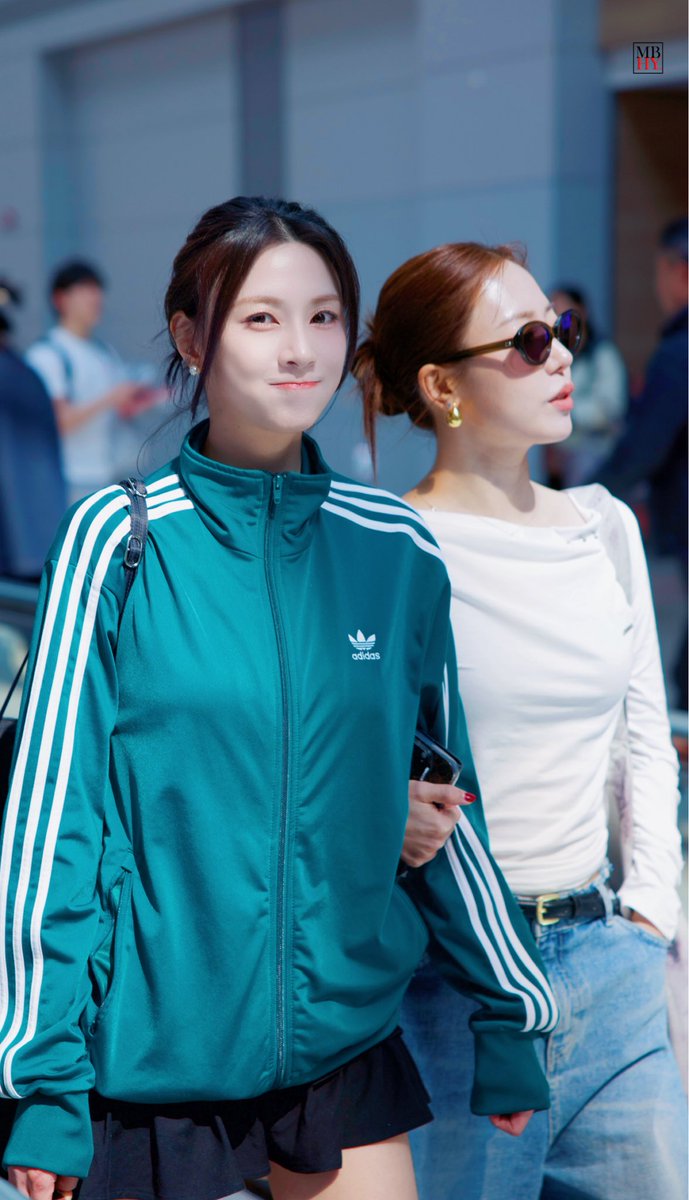 Mostbeautifulhayoung tweet media