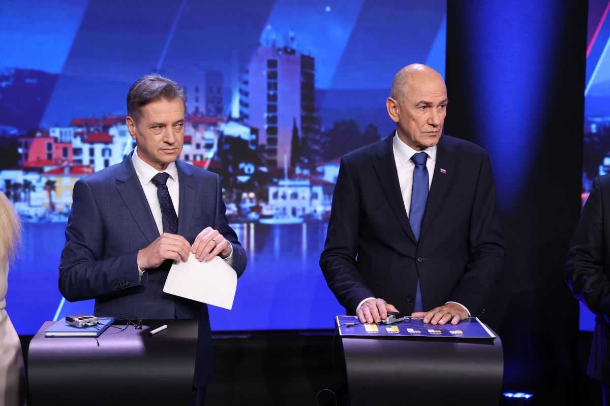 JordanKodermac's tweet photo. PV RS in stranke Gibanje Svoboda,dr.Rober Golob se močno trudi, da bi zameglil informacije o enormni korupciji v Sloveniji. https://t.co/sSdVEHIskx