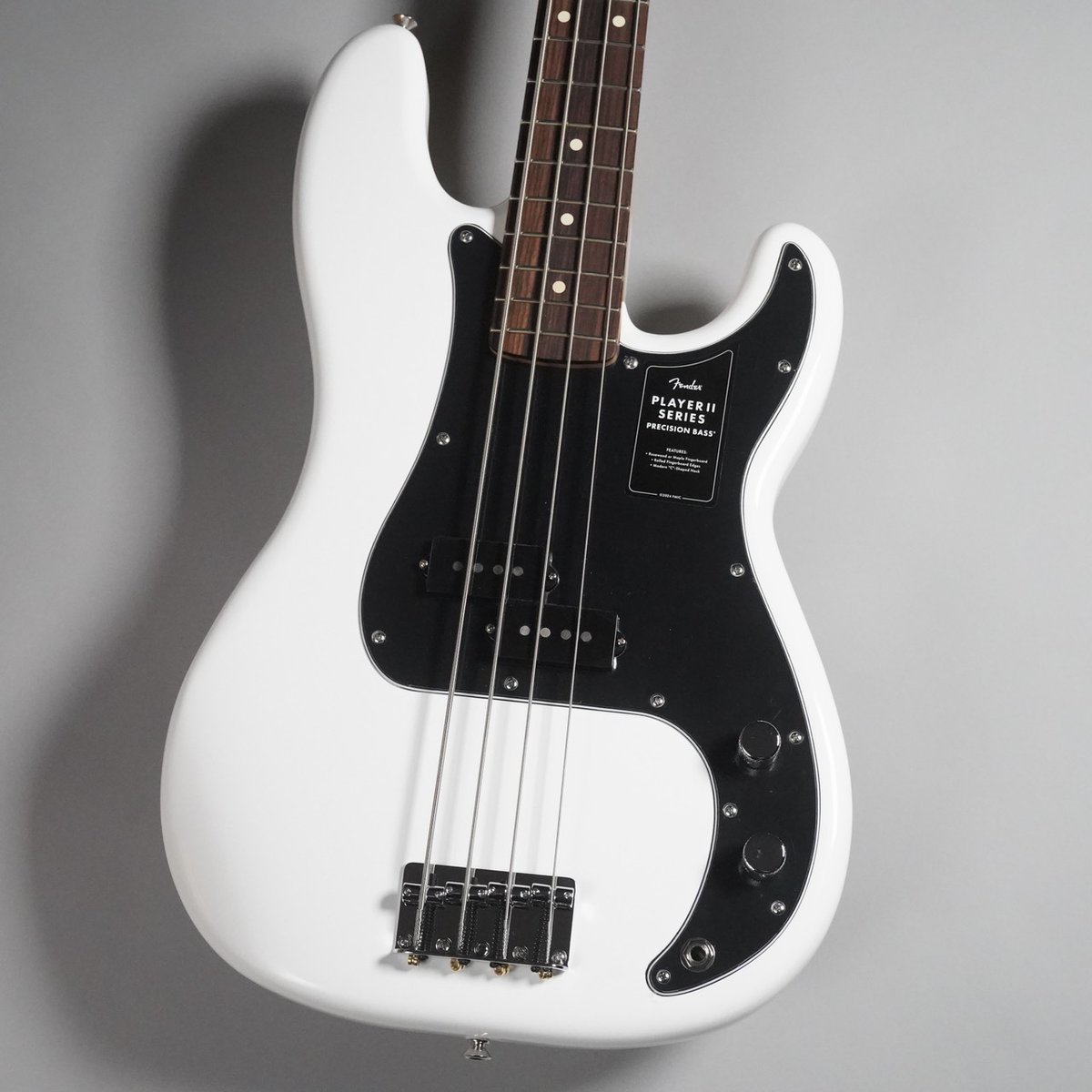 shima_ariake's tweet image. #エレキベース #Fender (フェンダー）Player II #Precision #Bass #プレベ です。

■スリムで握りやすいModern "C"シェイプネック、
■シンプルで使いやすい2つのツマミ！
■比較的軽量で取り回ししやすいです。
今年はベースも強化していきます！
是非お越しください！

store.shimamura.co.jp/ec/pro/disp/1/…