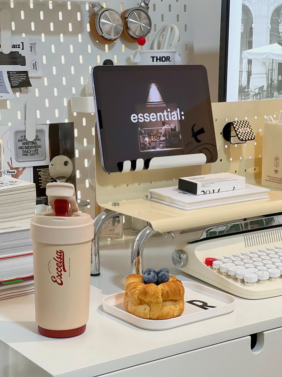 Rachel Haws tweet media