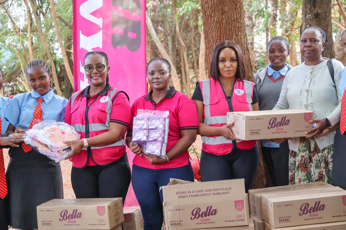 EspoirKenya's tweet image. 𝐂𝐡𝐚𝐧𝐠𝐢𝐧𝐠 𝐥𝐢𝐯𝐞𝐬, 𝐨𝐧𝐞 𝐠𝐢𝐫𝐥 𝐚𝐭 𝐚 𝐭𝐢𝐦𝐞 💙✨
Espoir Kenya was honored to support and donate sanitary towels to the amazing girls of St. Georges Primary School, Ruiru Town – Kiambu County.
#EspoirKenya #GirlChildEmpowerment #DignityForGirls #KeepGirlsInSchool