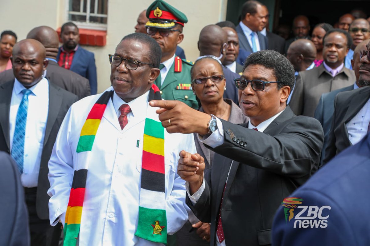 ZBCNewsonline's tweet image. President Dr Emmerson Mnangagwa tours Ingutsheni Central Hospital, gaining firsthand insight into challenges at the country’s largest mental health referral centre while driving efforts to mobilise resources for its rehabilitation.

#IngutsheniCentralHospital #Bulawayo
