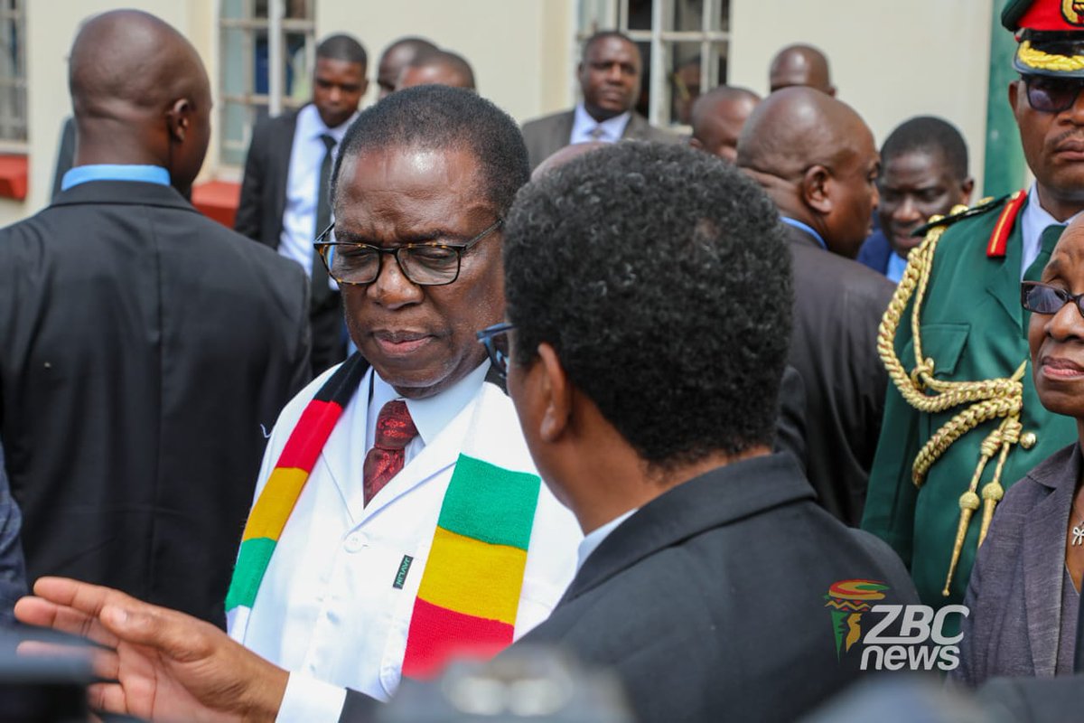 ZBCNewsonline's tweet image. President Dr Emmerson Mnangagwa tours Ingutsheni Central Hospital, gaining firsthand insight into challenges at the country’s largest mental health referral centre while driving efforts to mobilise resources for its rehabilitation.

#IngutsheniCentralHospital #Bulawayo