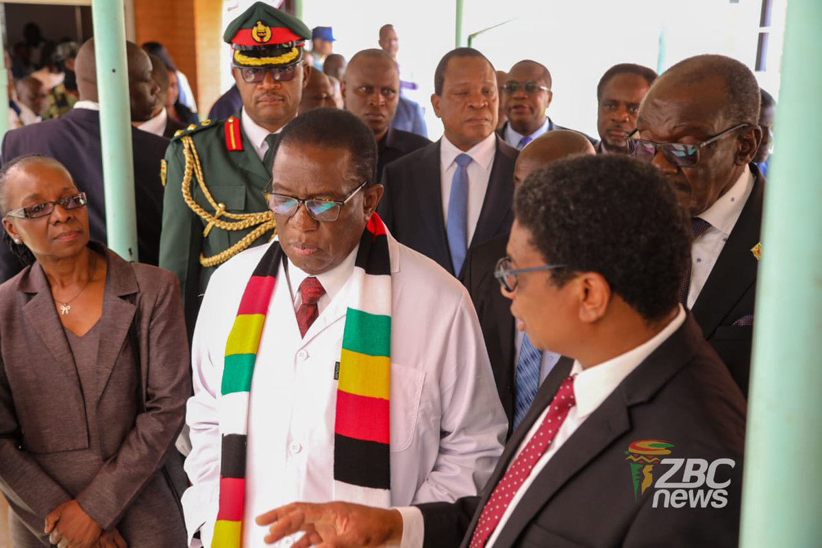 ZBCNewsonline's tweet image. President Dr Emmerson Mnangagwa tours Ingutsheni Central Hospital, gaining firsthand insight into challenges at the country’s largest mental health referral centre while driving efforts to mobilise resources for its rehabilitation.

#IngutsheniCentralHospital #Bulawayo