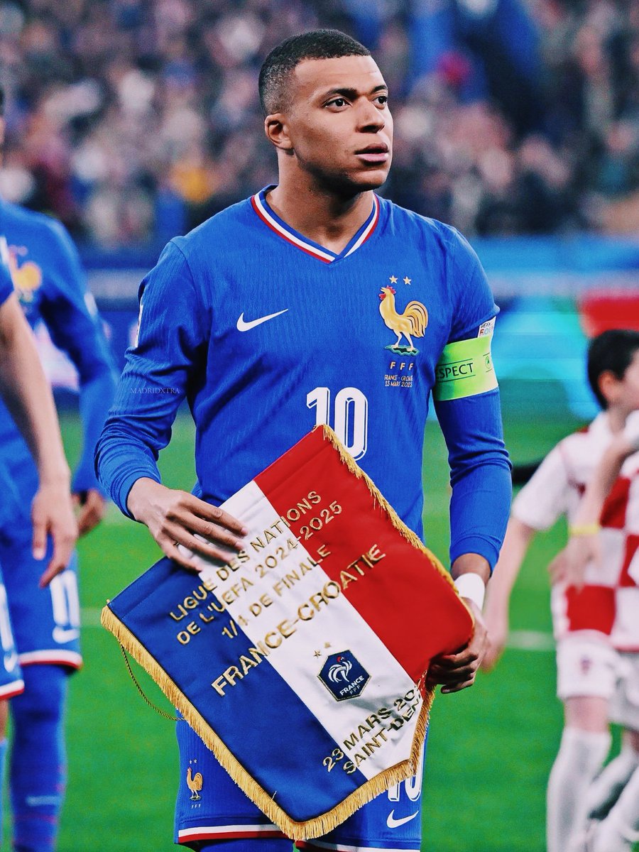 (fan) REAL MADRID FANS 🤍 tweet media