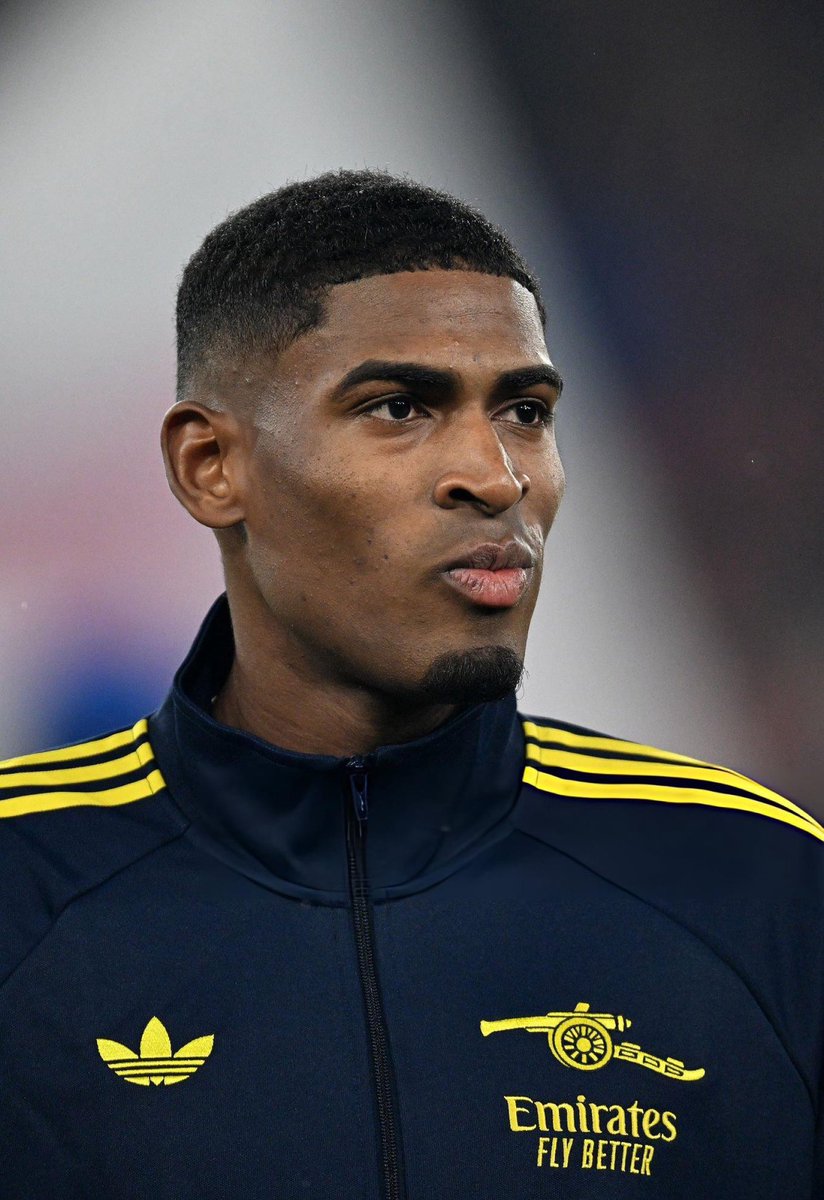 ArsenalMuse tweet media