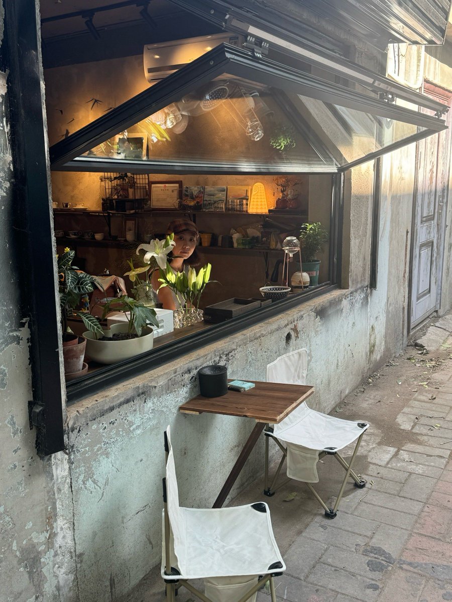 Ag Rodrigues tweet media