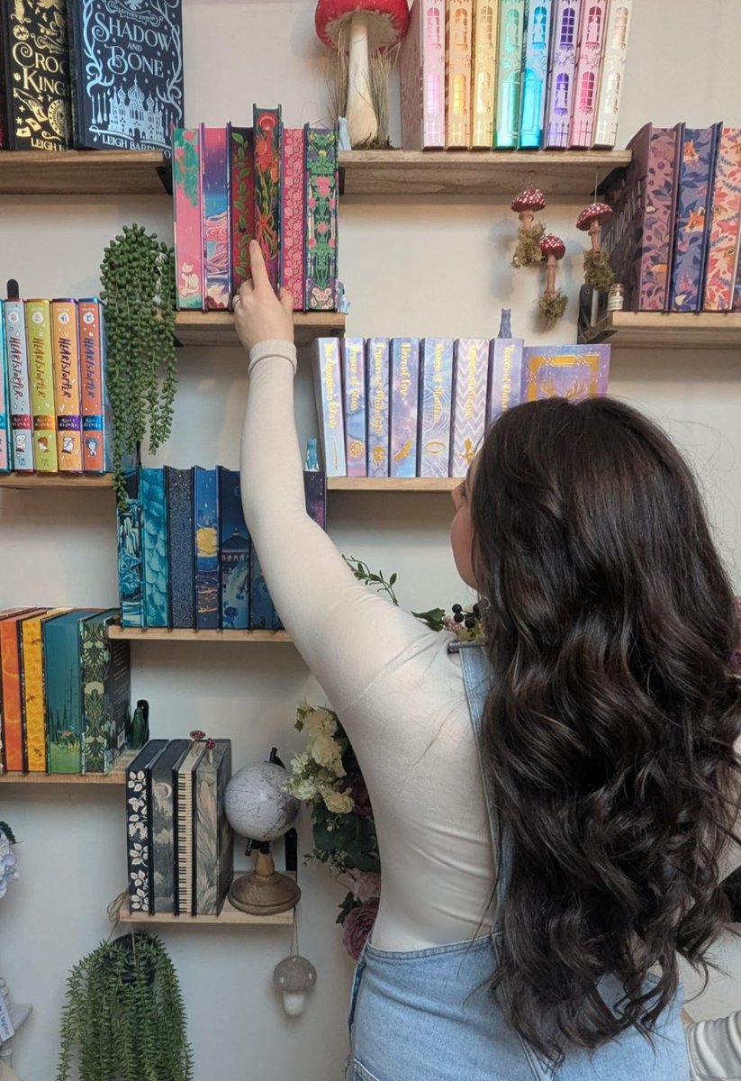 Second Sky Books tweet media