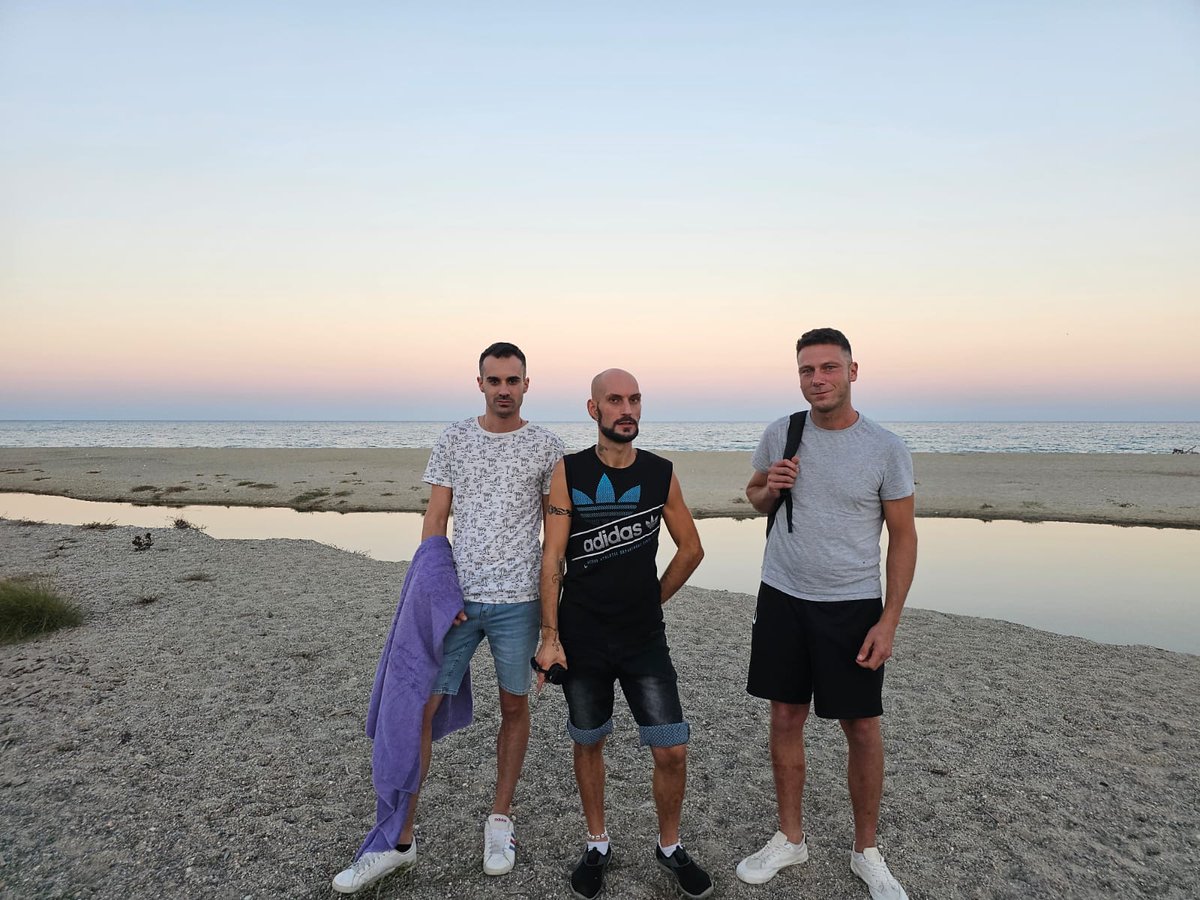 GAY FRENCH KISS * PROD. DE FILMS X GAY DEPUIS 26 a tweet media