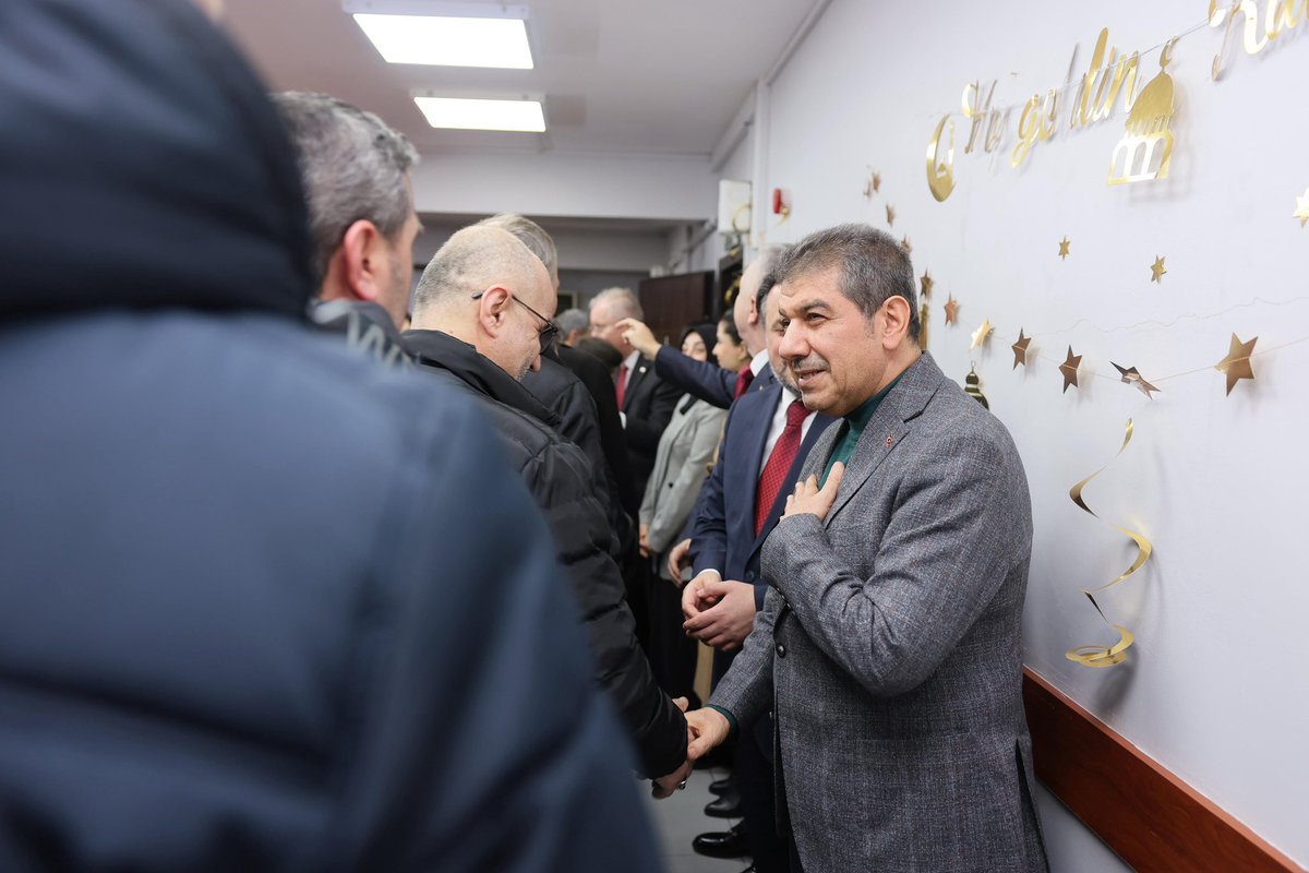 İlçe bayramlaşmamızı, ilçe merkezimizde; İlçe Başkanımız Emrullah Erkuş, Belediye Başkanımız Mehmet Tevfik Göksu, Milletvekilimiz İsmail Emrah Karayel, MKYK Üyemiz Ahmet Bilal Kıymaz, İl Başkan Yardımcımız Burak Şükrü Umur ve İl Yönetim Kurulu Üyemiz Kübra Dursun’un