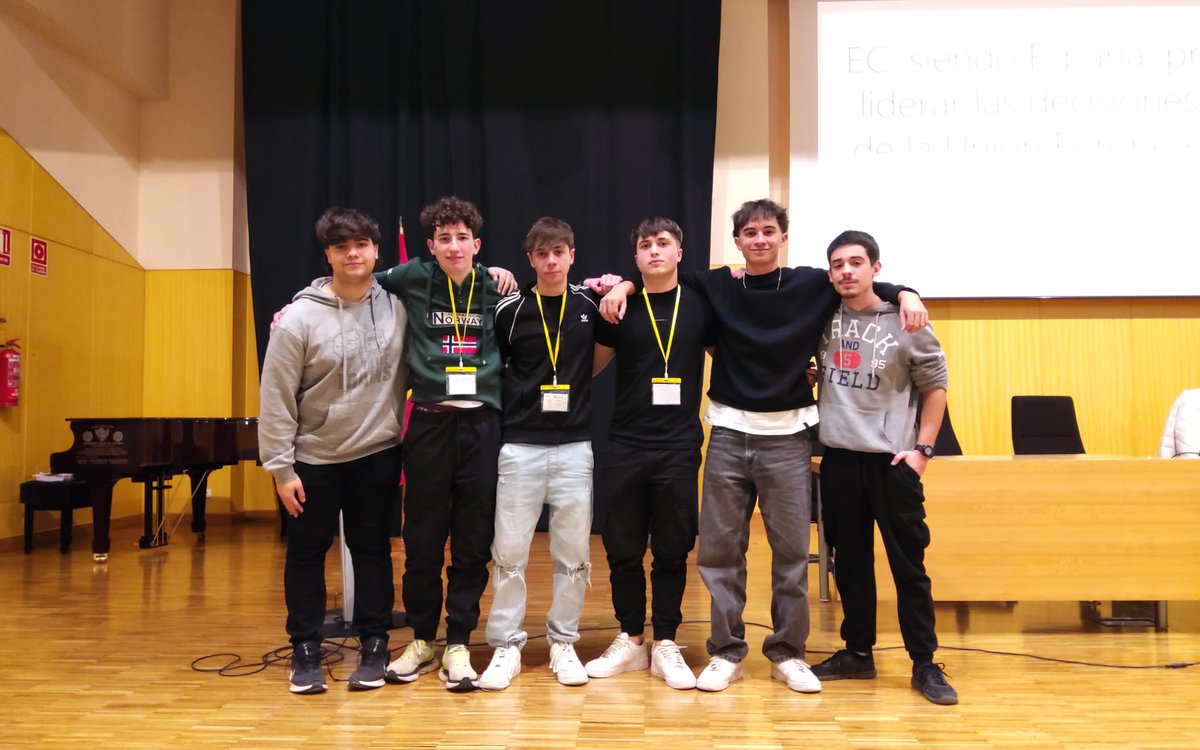 IES San Isidoro tweet media