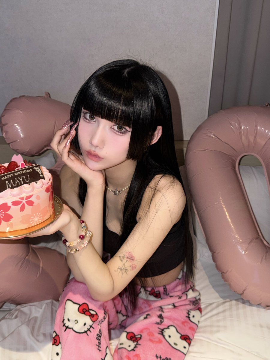 20歳の誕生日おめでと❤︎自分。
女の子になっちゃった❤︎
 #男の娘  #20歳