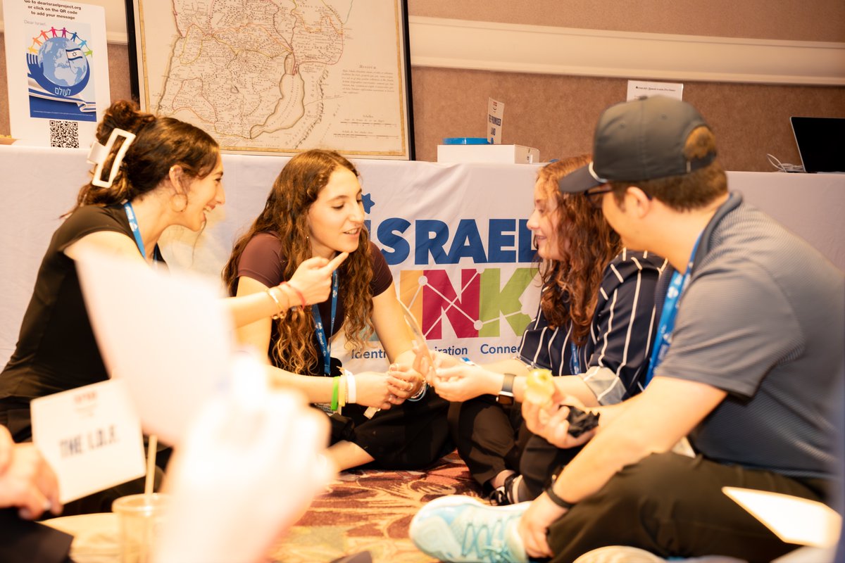 StandWithUs tweet media