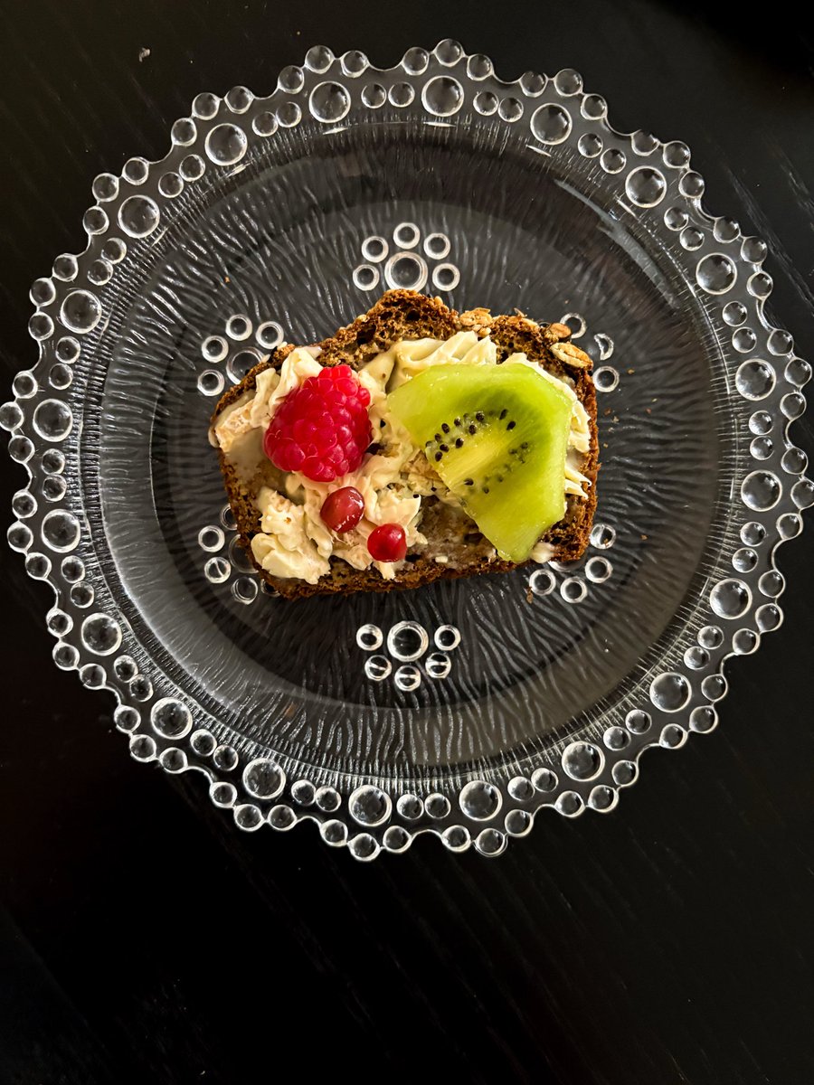 Effi Lifshitz tweet media