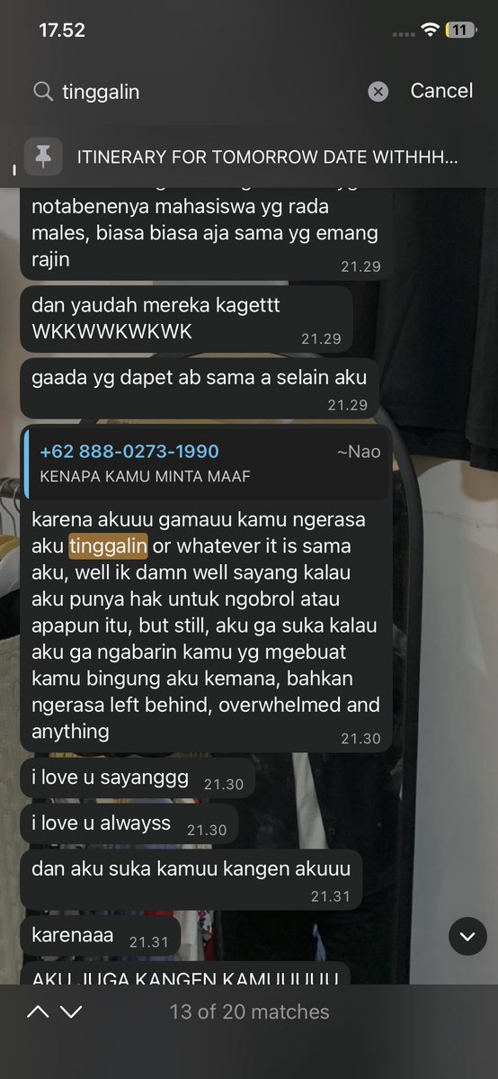 nom 🐖 tweet media