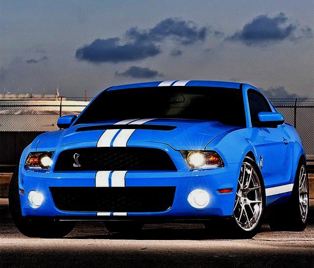 Cobra3dD's tweet photo. “ Frontend Friday “  💙🤍💙 https://t.co/GKA6b22lTo