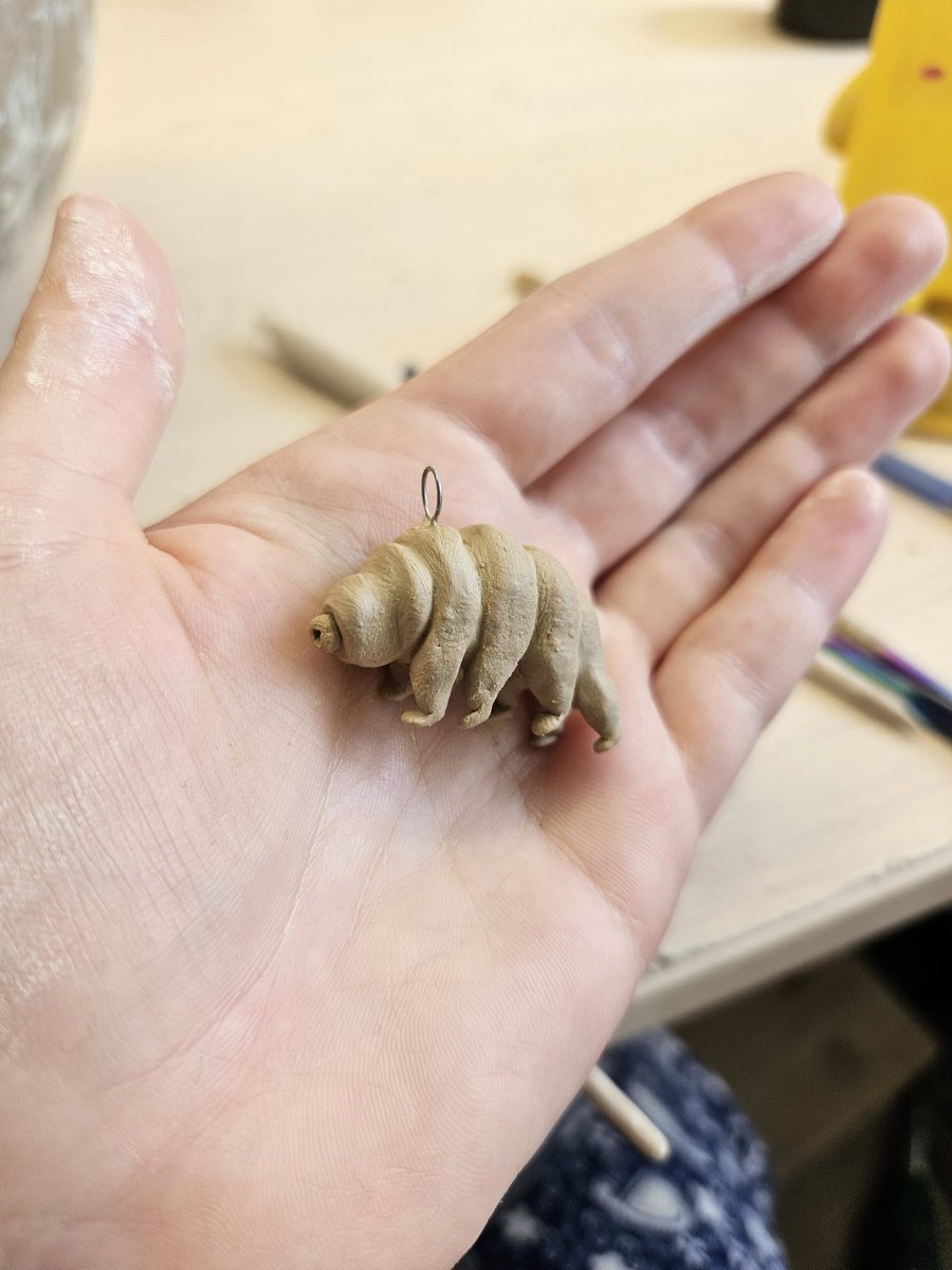 Погризана Ромашка що ліпить🌻 tweet media