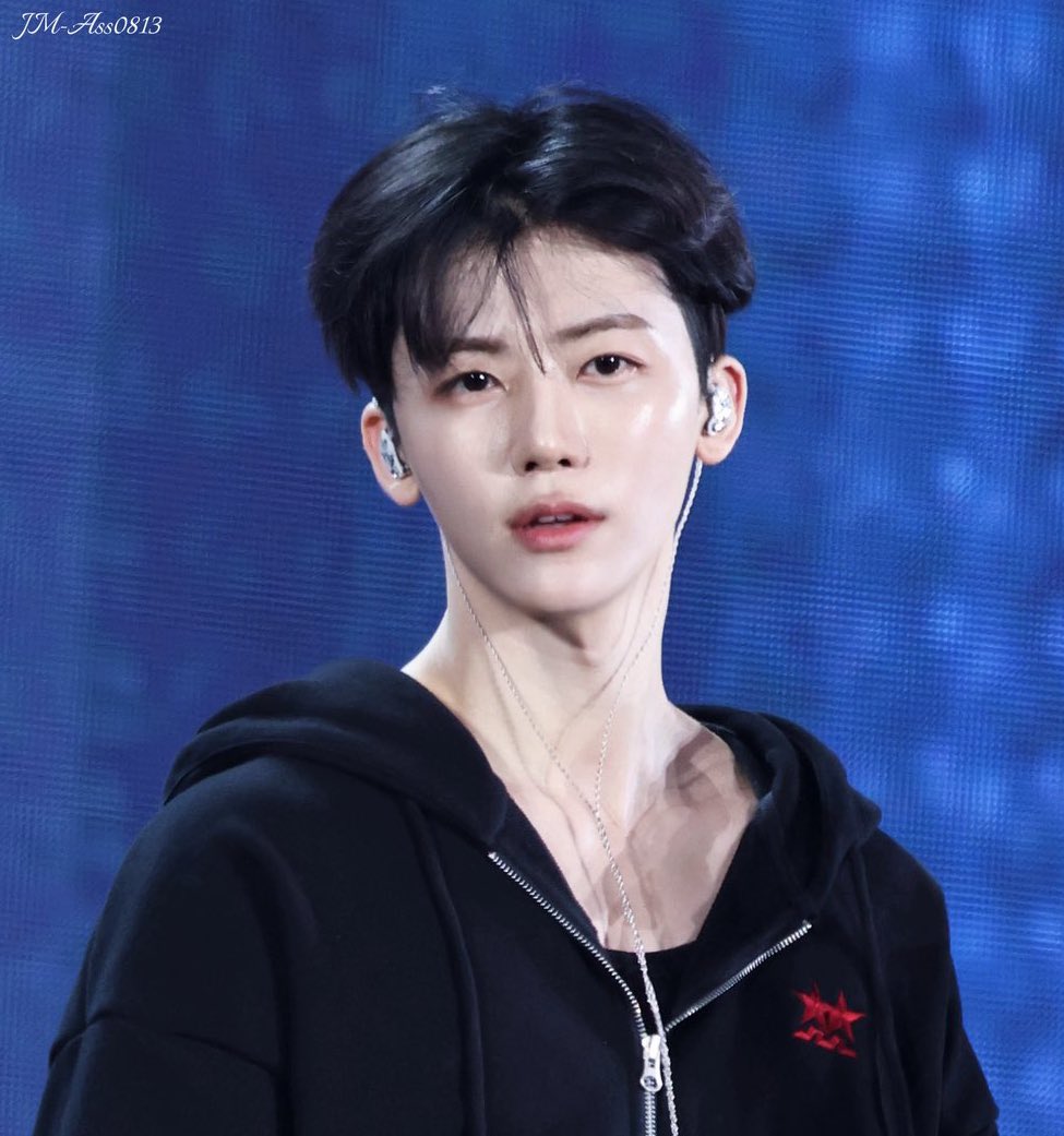 he looks so ETHEREAL