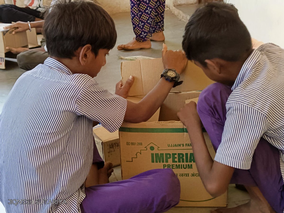 Iplabcscudepur's tweet photo. #WorldSparrowDay2026 
Tiny hands, big hearts! 🐦🏡
Students of Khandibara Primary School celebrated #WorldSparrowDay by crafting cozy nests for our feathered friends. A wonderful hands-on initiative to instill love for nature and biodiversity.🌍
 #ILoveSparrows #BirdNestActivity https://t.co/WlY0Eg4sP7