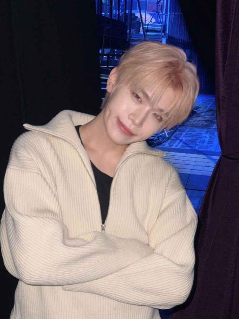 selfolssi ♤ tweet media